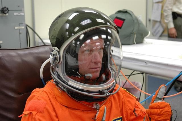 NASA image: KSC-06pd2098