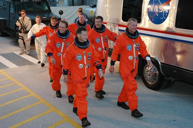 NASA image: KSC-06pd2105
