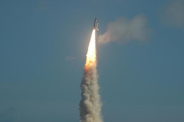 NASA image: KSC-06pd2120
