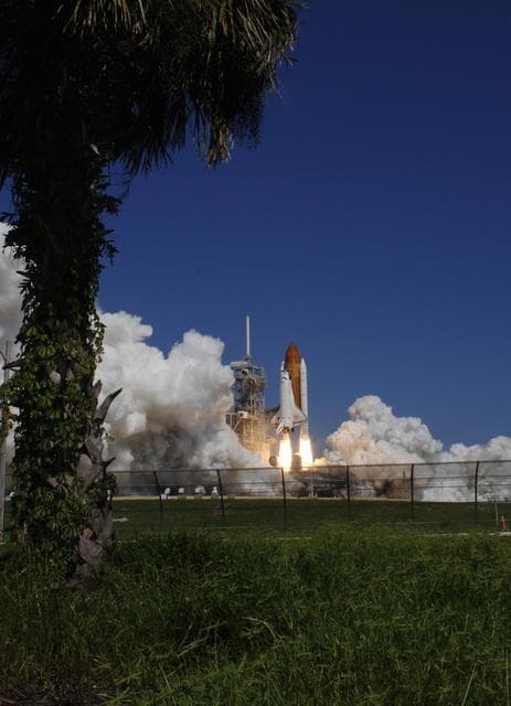 NASA image: KSC-06pd2122