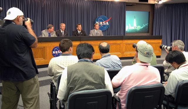 NASA image: KSC-06pd2142