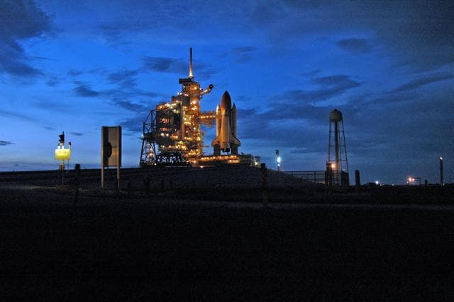 NASA image: KSC-06pd2143