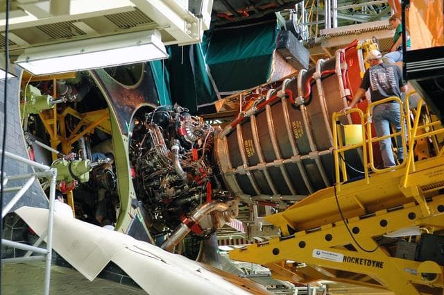 NASA image: KSC-06pd2170