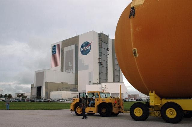 NASA image: KSC-06pd2178