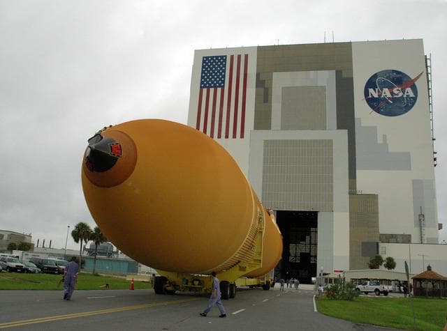 NASA image: KSC-06pd2181