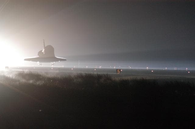 NASA image: KSC-06pd2186