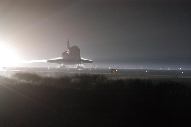NASA image: KSC-06pd2187