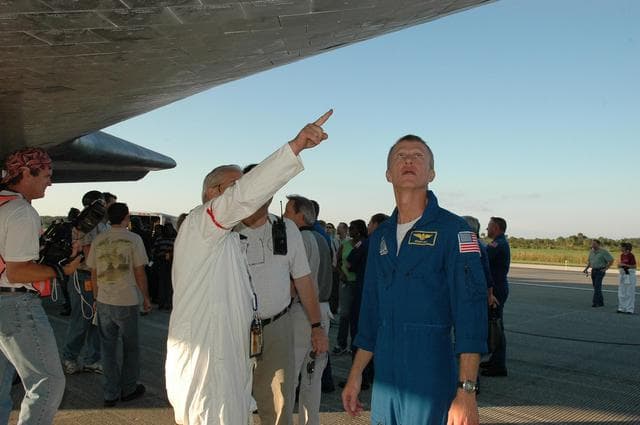 NASA image: KSC-06pd2202