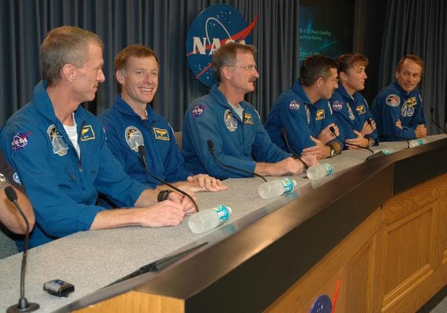 NASA image: KSC-06pd2215