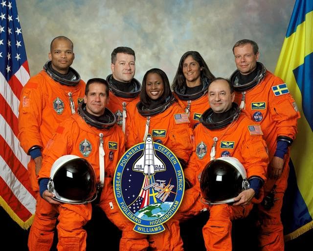 NASA image: KSC-06pd2217