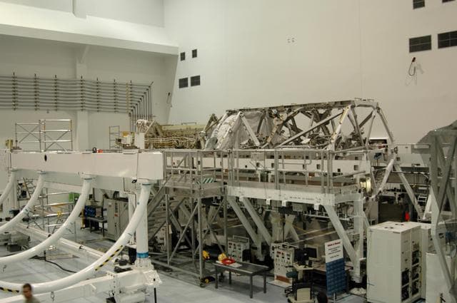 NASA image: KSC-06pd2231