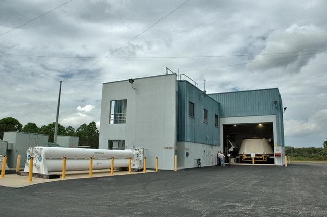 NASA image: KSC-06pd2234