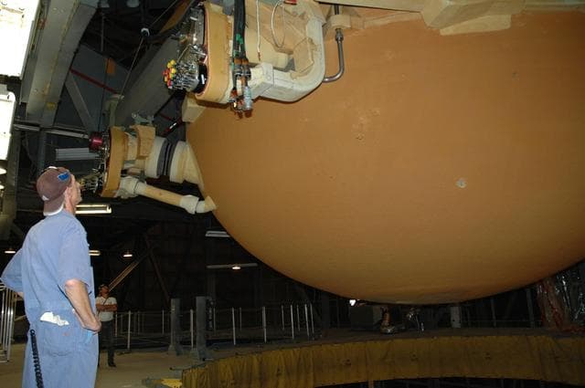 NASA image: KSC-06pd2283