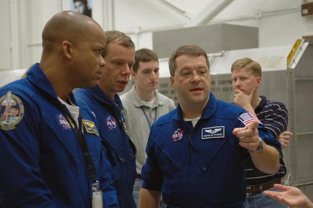 NASA image: KSC-06pd2330