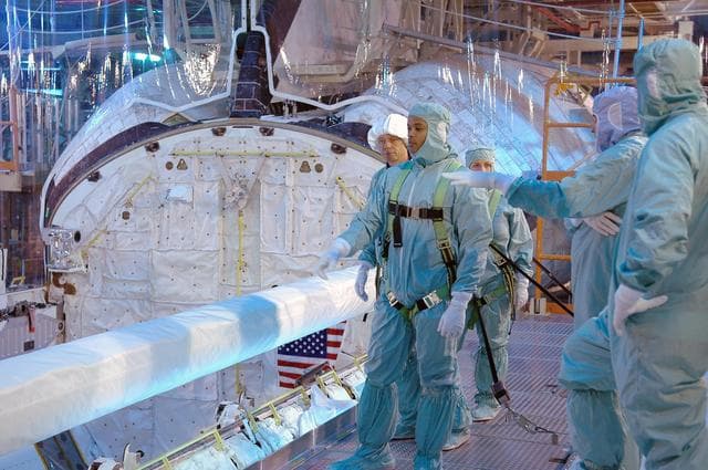NASA image: KSC-06pd2354