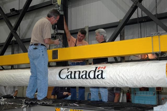 NASA image: KSC-06pd2364
