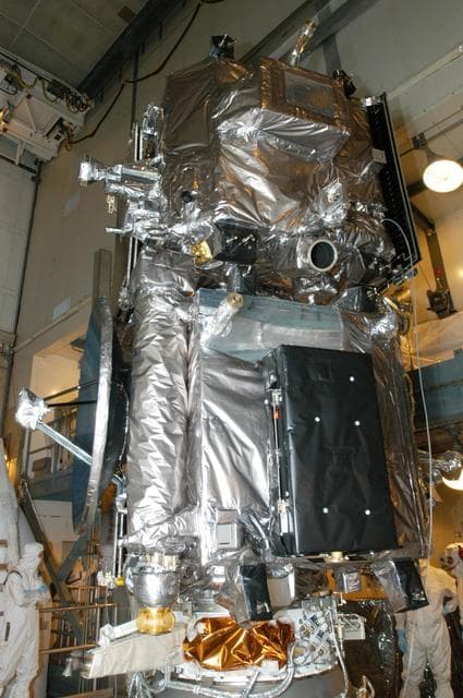 NASA image: KSC-06pd2372