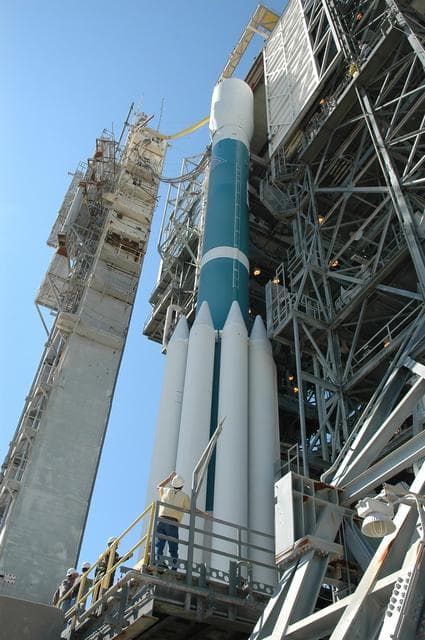 NASA image: KSC-06pd2389