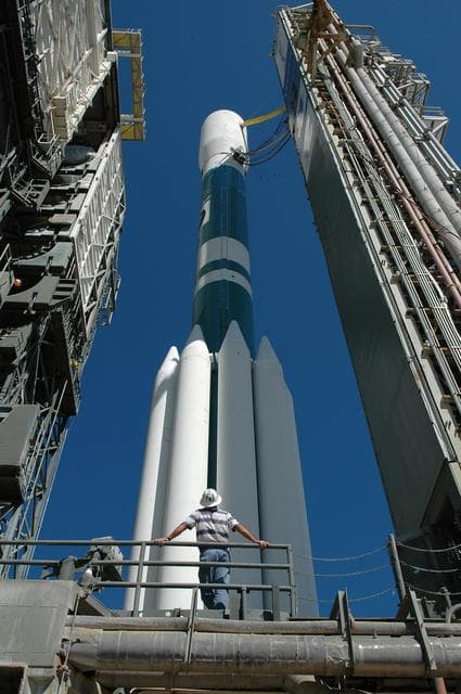 NASA image: KSC-06pd2390