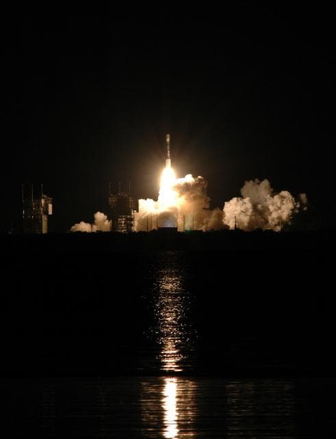 NASA image: KSC-06pd2395