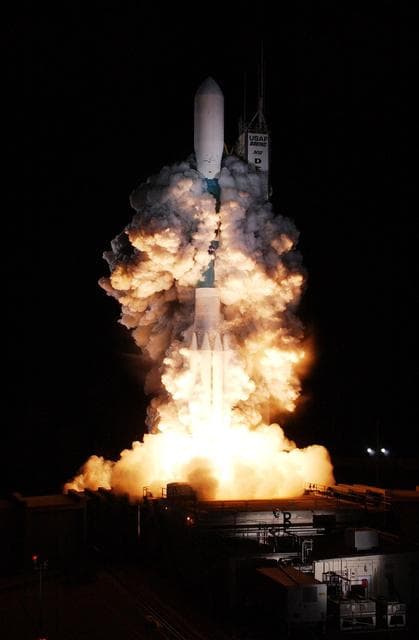 NASA image: KSC-06pd2398
