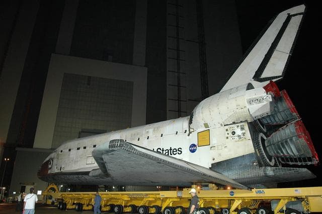 NASA image: KSC-06pd2418