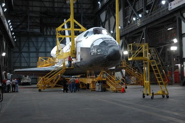 NASA image: KSC-06pd2421