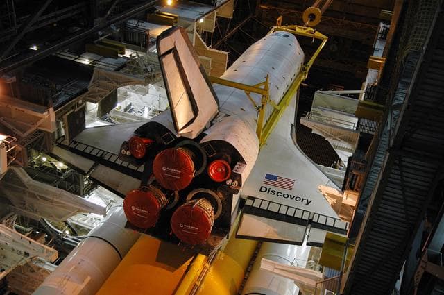 NASA image: KSC-06pd2438