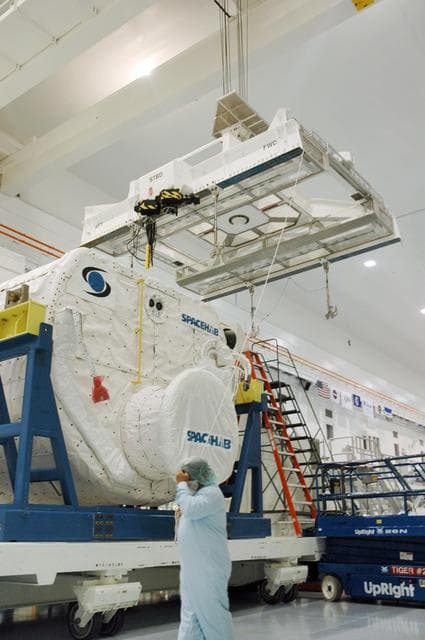 NASA image: KSC-06pd2444