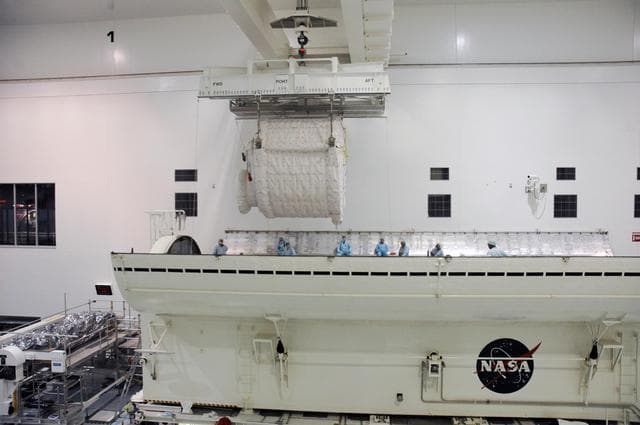NASA image: KSC-06pd2449