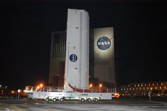 NASA image: KSC-06pd2454