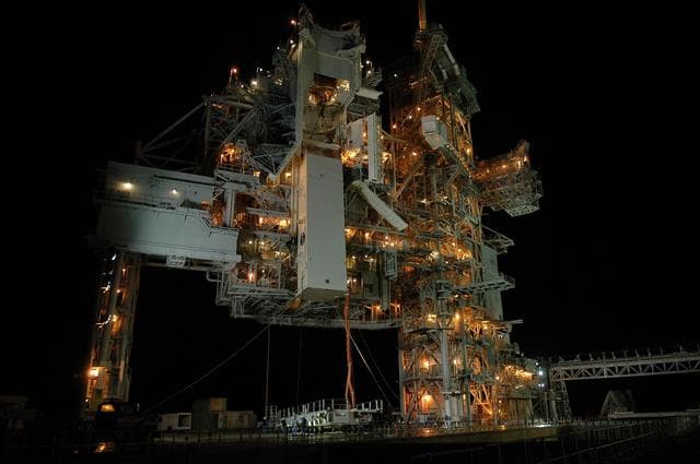 NASA image: KSC-06pd2462