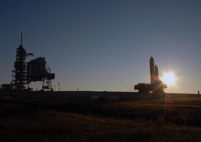 NASA image: KSC-06pd2477
