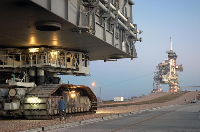 NASA image: KSC-06pd2479