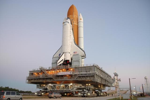 NASA image: KSC-06pd2480
