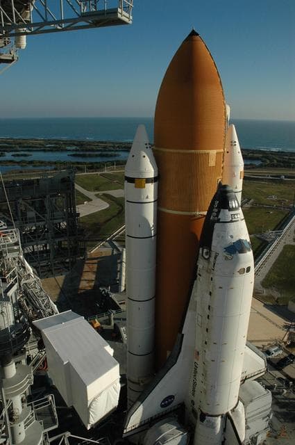 NASA image: KSC-06pd2483