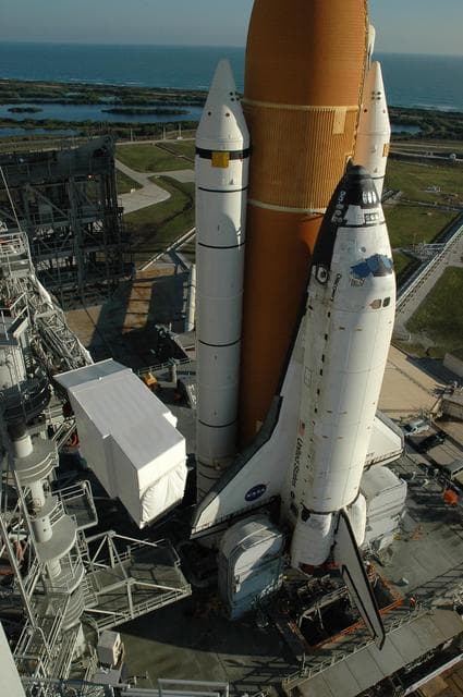 NASA image: KSC-06pd2484