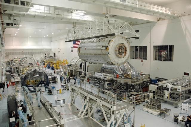 NASA image: KSC-06pd2497