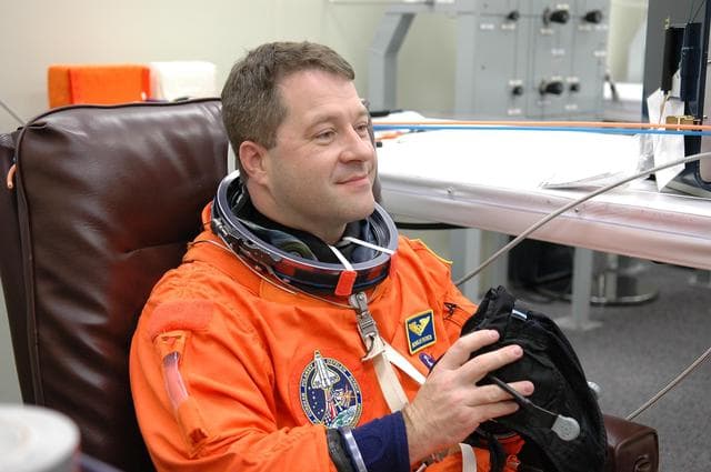 NASA image: KSC-06pd2545