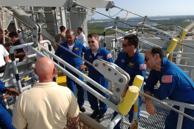 NASA image: KSC-06pd2568