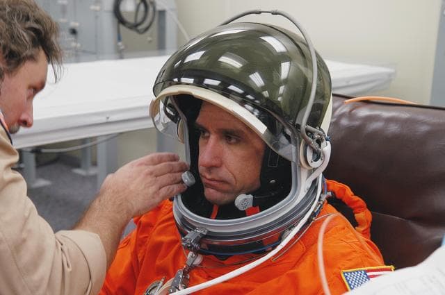NASA image: KSC-06pd2594