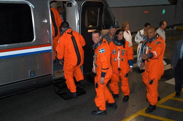 NASA image: KSC-06pd2597
