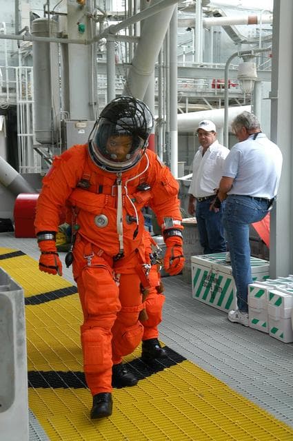 NASA image: KSC-06pd2608