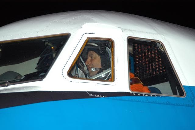 NASA image: KSC-06pd2652