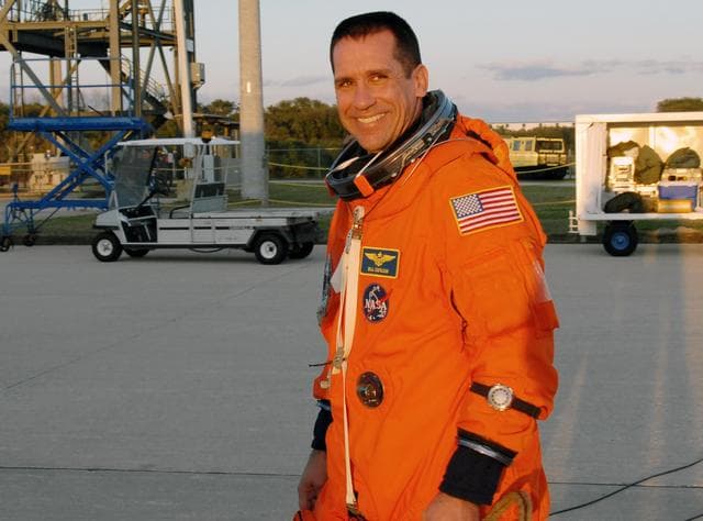 NASA image: KSC-06pd2657