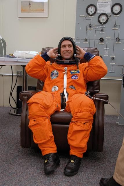 NASA image: KSC-06pd2665