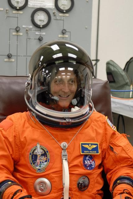 NASA image: KSC-06pd2678