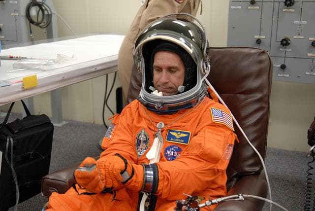 NASA image: KSC-06pd2687