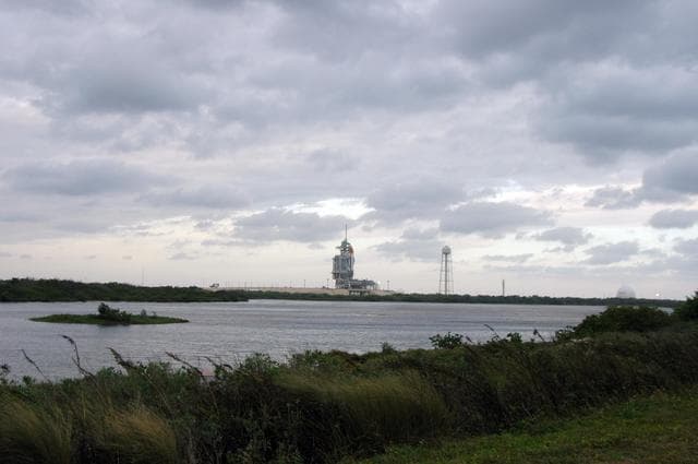 NASA image: KSC-06pd2698