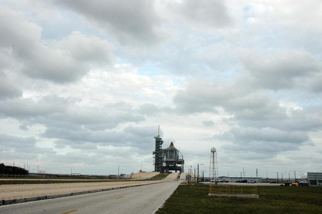 NASA image: KSC-06pd2699
